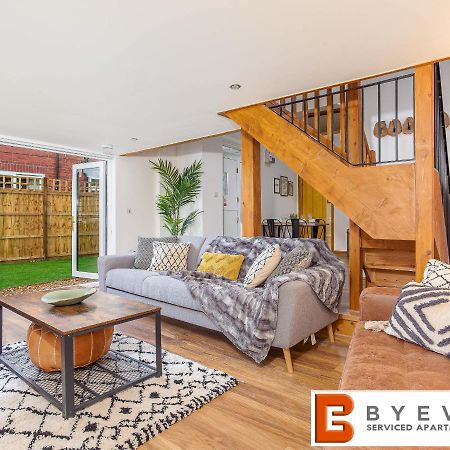 Byevo Oswestry Barn - Quirky Romantic Retreat Or Cosy Contractor Base Екстериор снимка