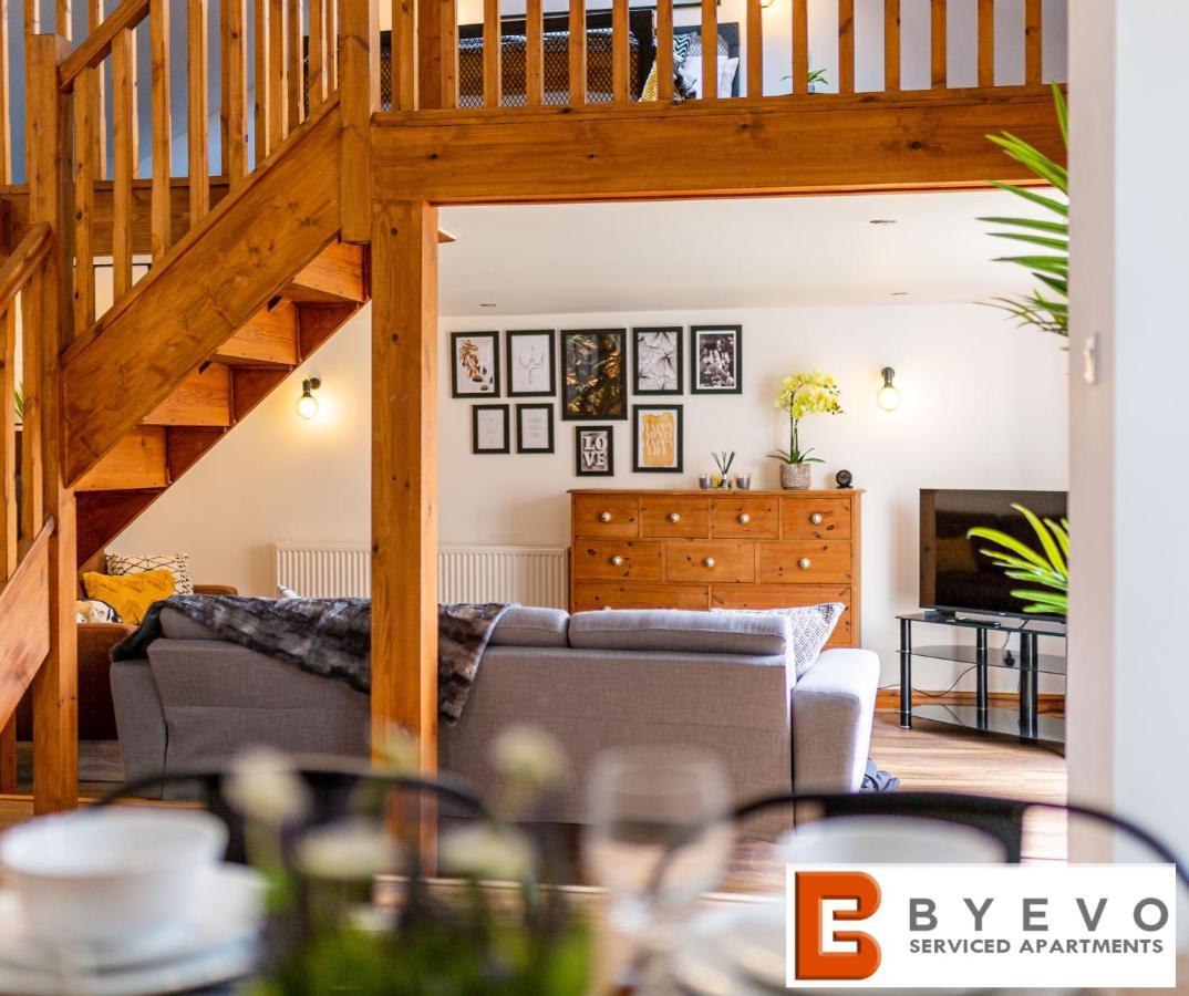 Byevo Oswestry Barn - Quirky Romantic Retreat Or Cosy Contractor Base Екстериор снимка