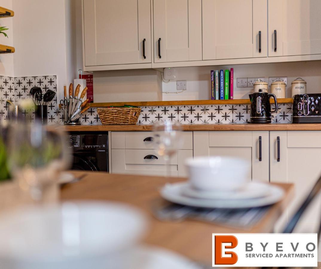 Byevo Oswestry Barn - Quirky Romantic Retreat Or Cosy Contractor Base Екстериор снимка